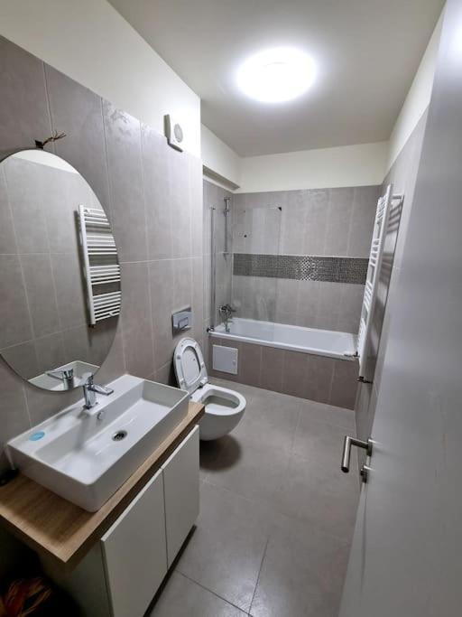 Apartament Cwa 1 Aeroport 오토페니 외부 사진